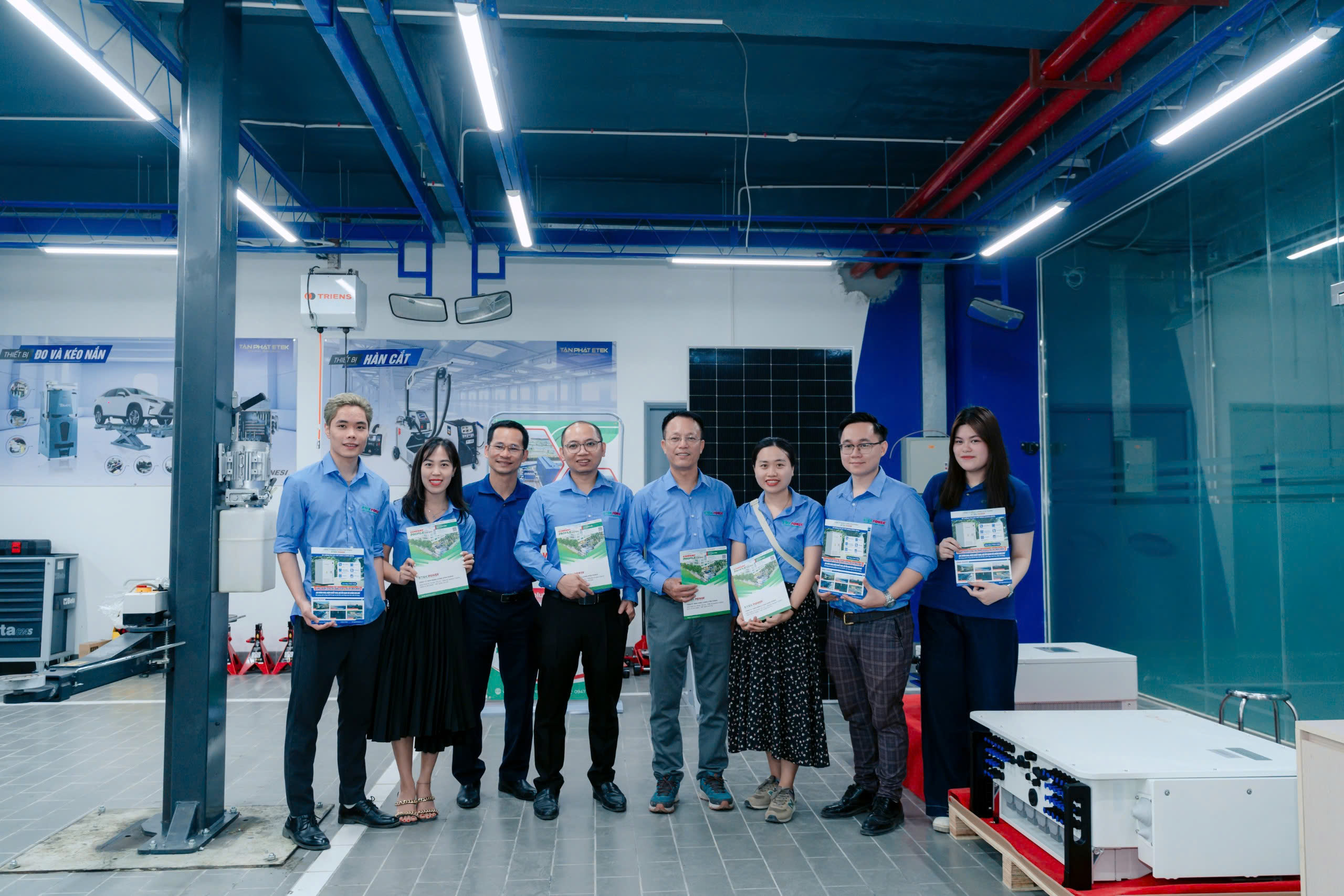 SỰ KIỆN BNI EMPEROR – LỄ CHUYỂN GIAO BAN ĐIỀU HÀNH NHIỆM KỲ 2 & 3